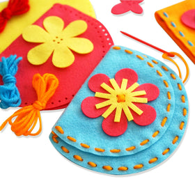 Serabeena-six-purses-included highlights six beginner projects ready to sew