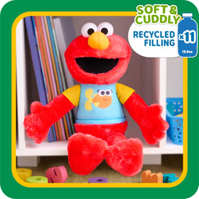 Elmo wearing bright goldfish Dorothy T-shirt encourages imaginative play.