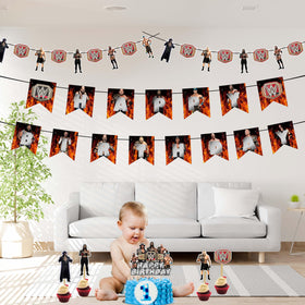 Seyal WWWE cupcake toppers provide cohesive party flair.