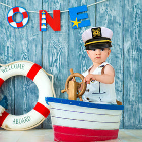 SGBETTER white captain hat on model for outfit inspiration