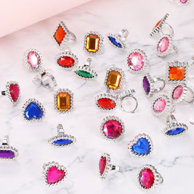 Shappy oval ring with gem enhances princess costume playtime.