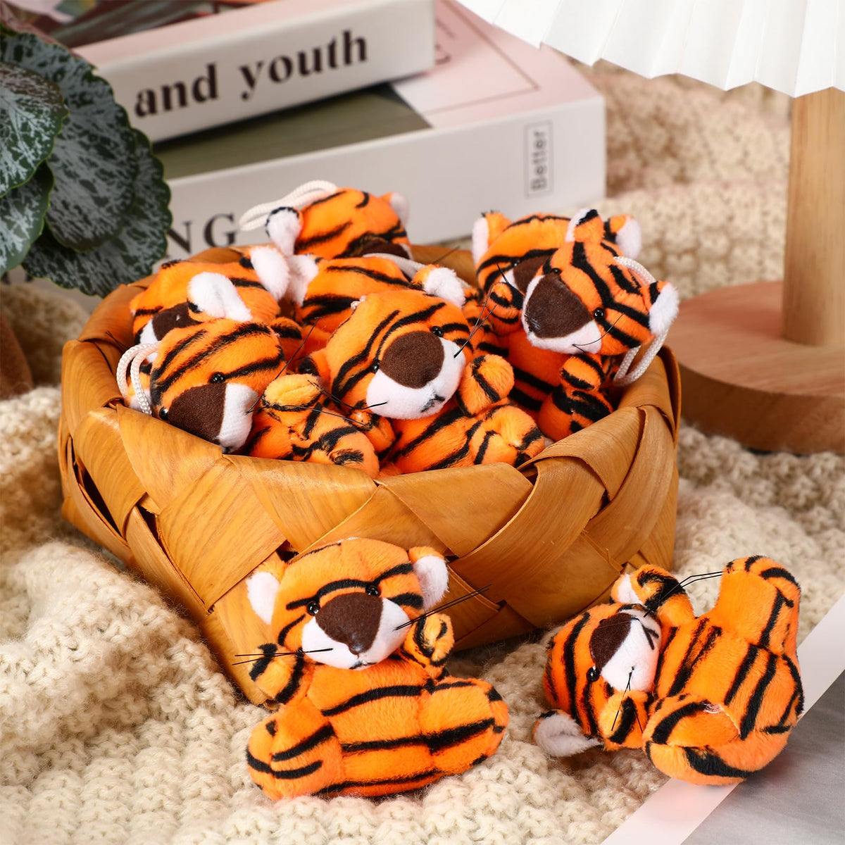 Shappy soft tiger stuffed toy 2.56 x 1.97 inches ideal for small hands.