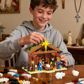SHAREHB Three Wise Men figures enable engaging Nativity storytelling and role-play.