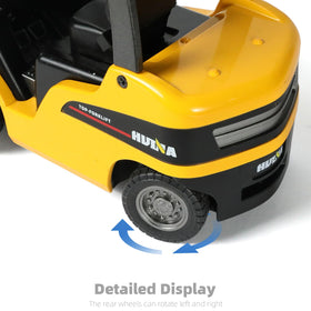 SHINESIGNAL Liftable Forklift Toy 1:20 scale cabin details for realism.