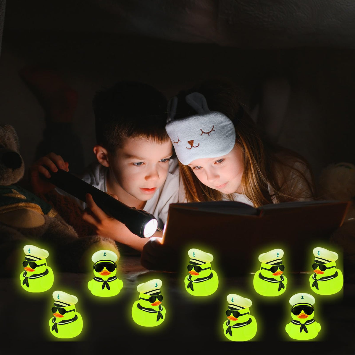 Simgoing durable, floatable ducks for safe, playful bath time.