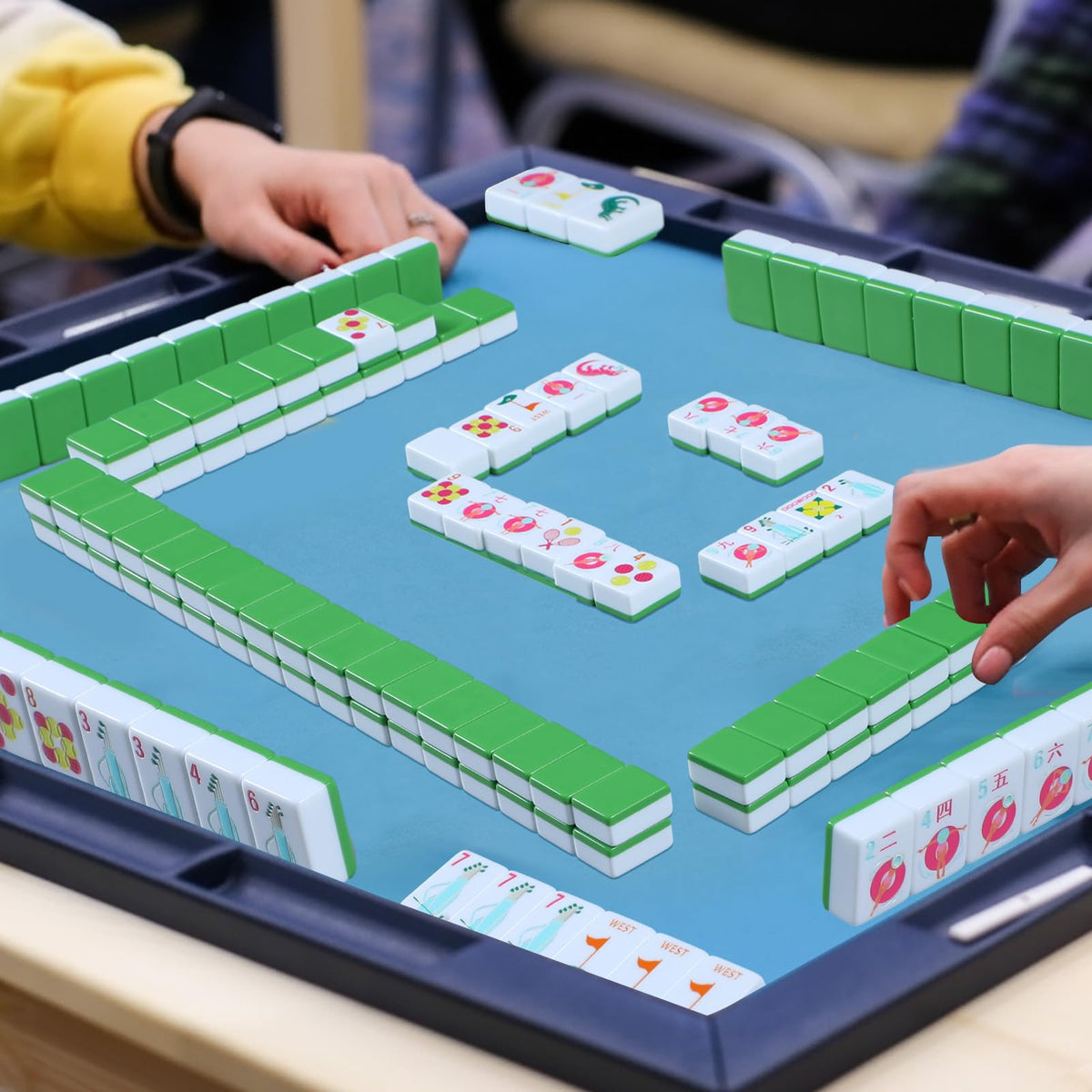 Simgoing lightweight tiles reduce hand fatigue during games