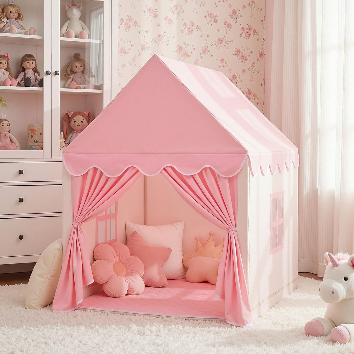 SISTICKER spacious play area for friends encourages social pretend play.