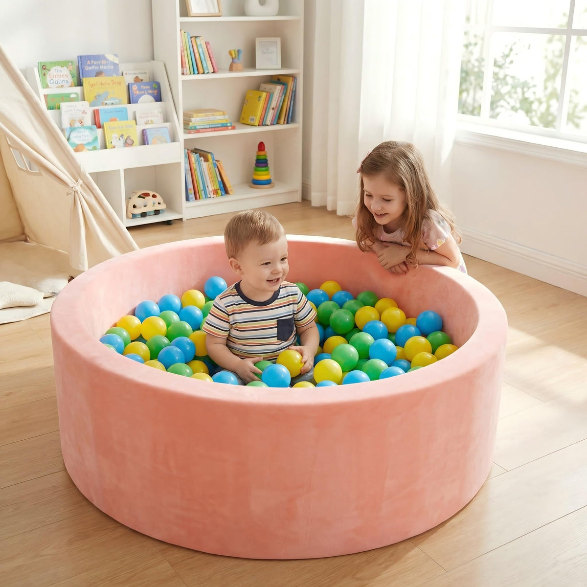 SIUUHOVS makes a gift idea for toddlers, usable indoors or outdoors.