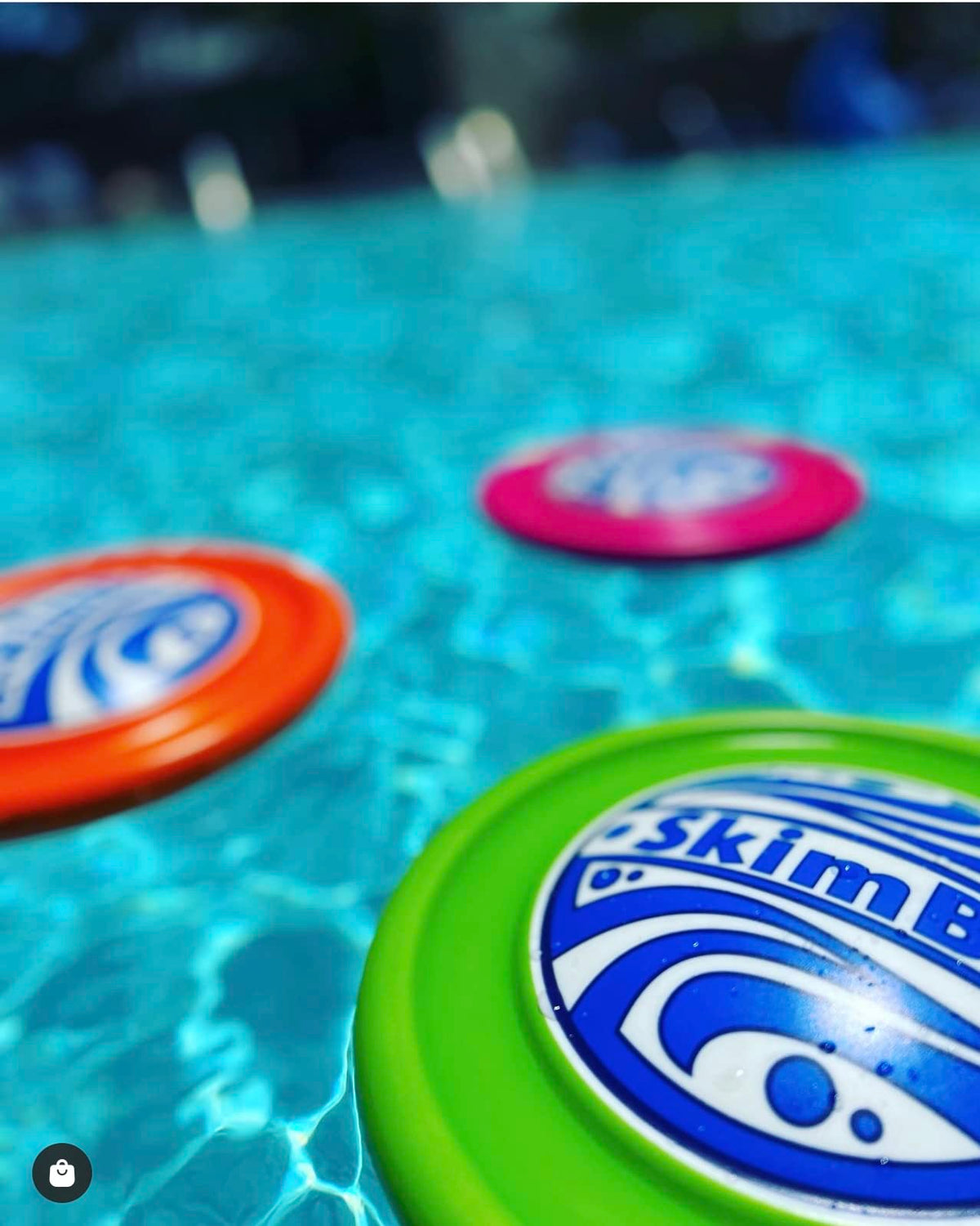 SkimBe Disc Toy for pool and beach games, safe for kids