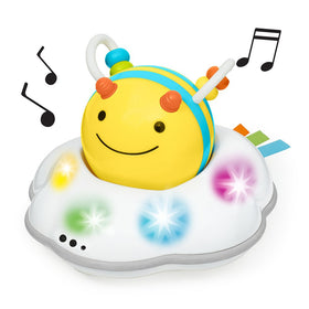 Skip Hop Follow-Me Bee random movement stage 3 encourages chasing and exploration.