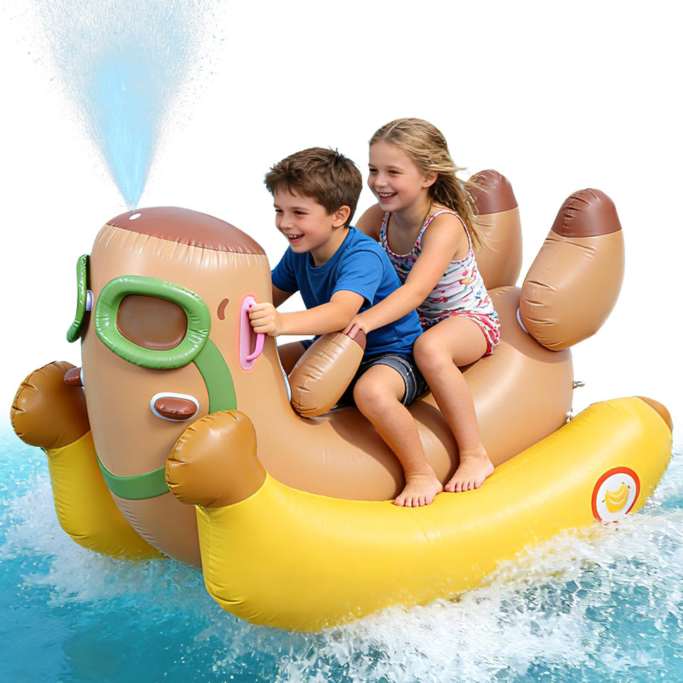 Skirfy sprinkler pool float connected to hose for cooling water play