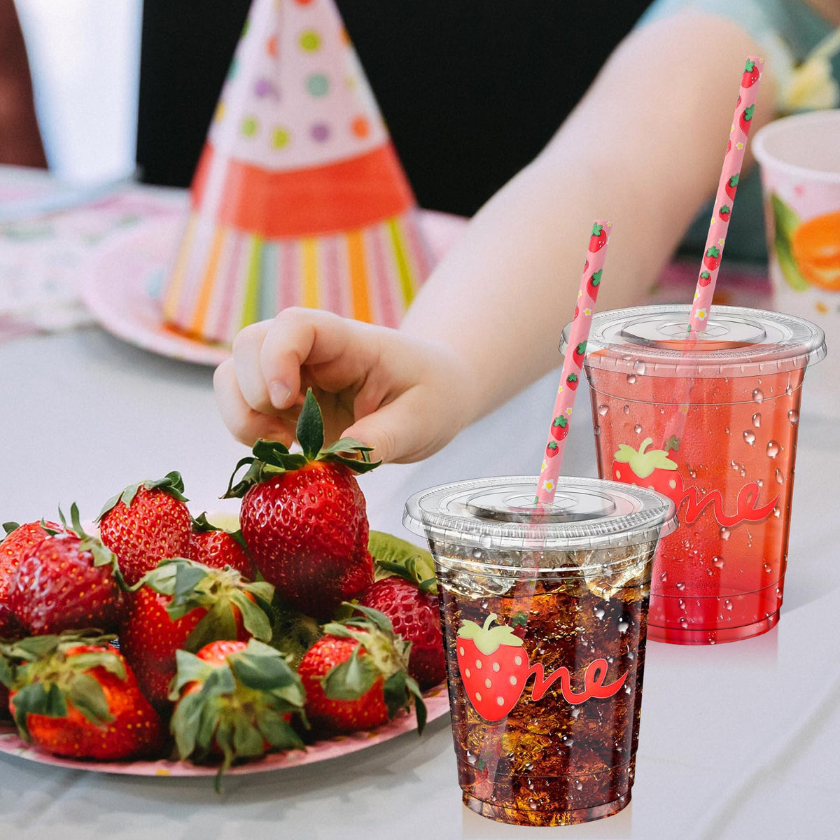 Skybooly strawberry-themed cups elevate a kid’s birthday party vibe.