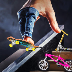 Skylety finger scooter for compact, quick play sessions