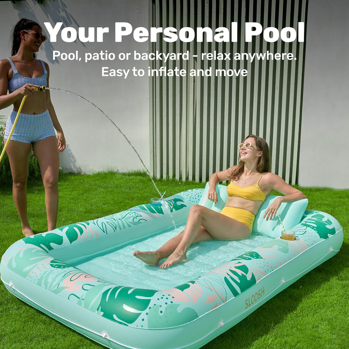 Sloosh tanning float with ribbed air cushion base