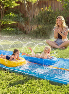 Sloosh sprinkler holes provide even wetting for maximum fun.