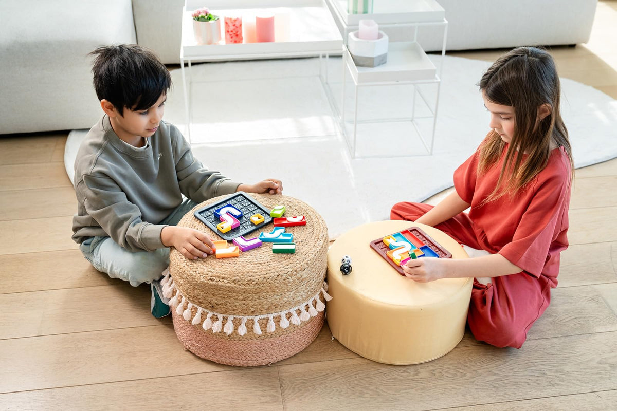 SmartGames Genius Connection gift-ready packaging for puzzle lovers of all ages.