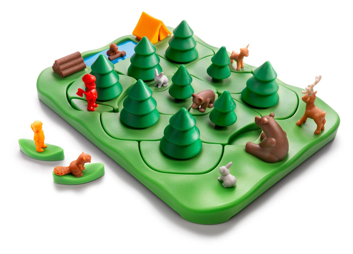 SmartGames Grizzly Gears bear obstacle guides strategy and safe path choice.