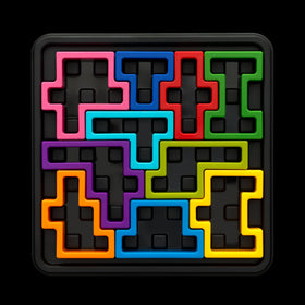 SmartGames IQ Deluxe Bigger Display, larger visuals for comfortable puzzle sessions.