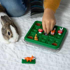 SmartGames Jump in' sliding fox tiles challenge kids to think ahead