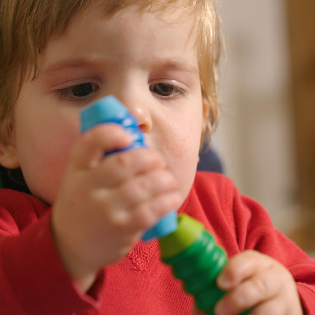 SmartMax First Sounds soft textures invite tactile feedback during early STEM play.