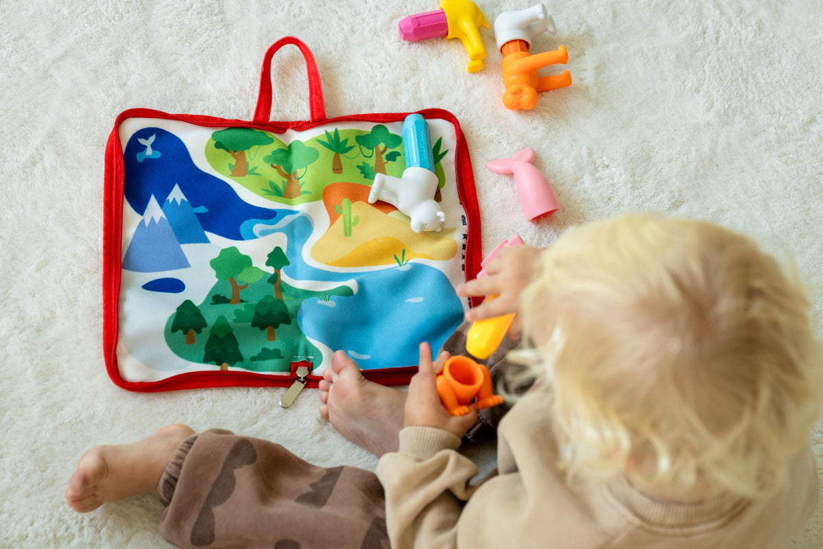 SmartMax magnetic bars with soft-touch pieces create easy animal shapes.