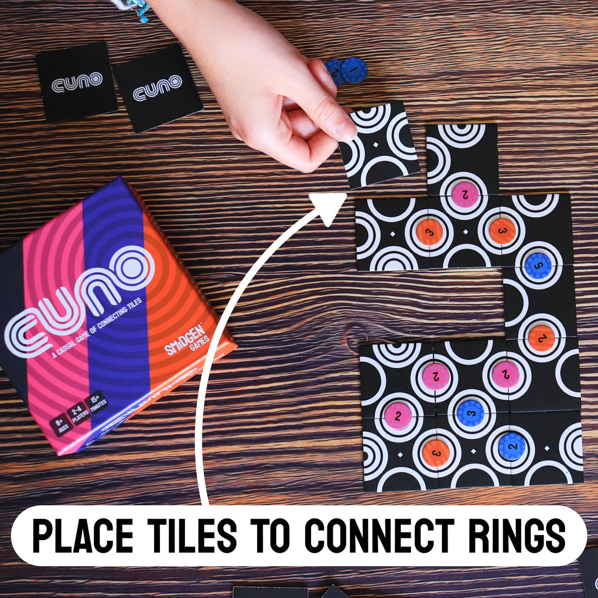 Smidgen Games CUNO players connect rings to score and block rivals.