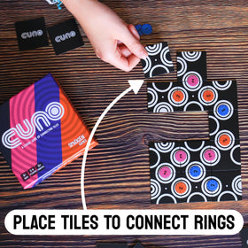 Smidgen Games CUNO players connect rings to score and block rivals.