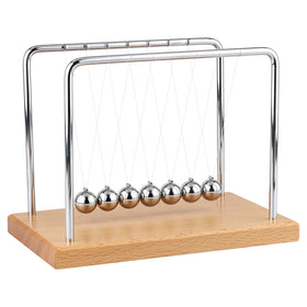 Smilesorg Newton's Cradle balance balls showing momentum transfer in a desk-friendly setup.