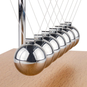 Smilesorg Newton's Cradle desk decoration supports focus and curiosity during work.