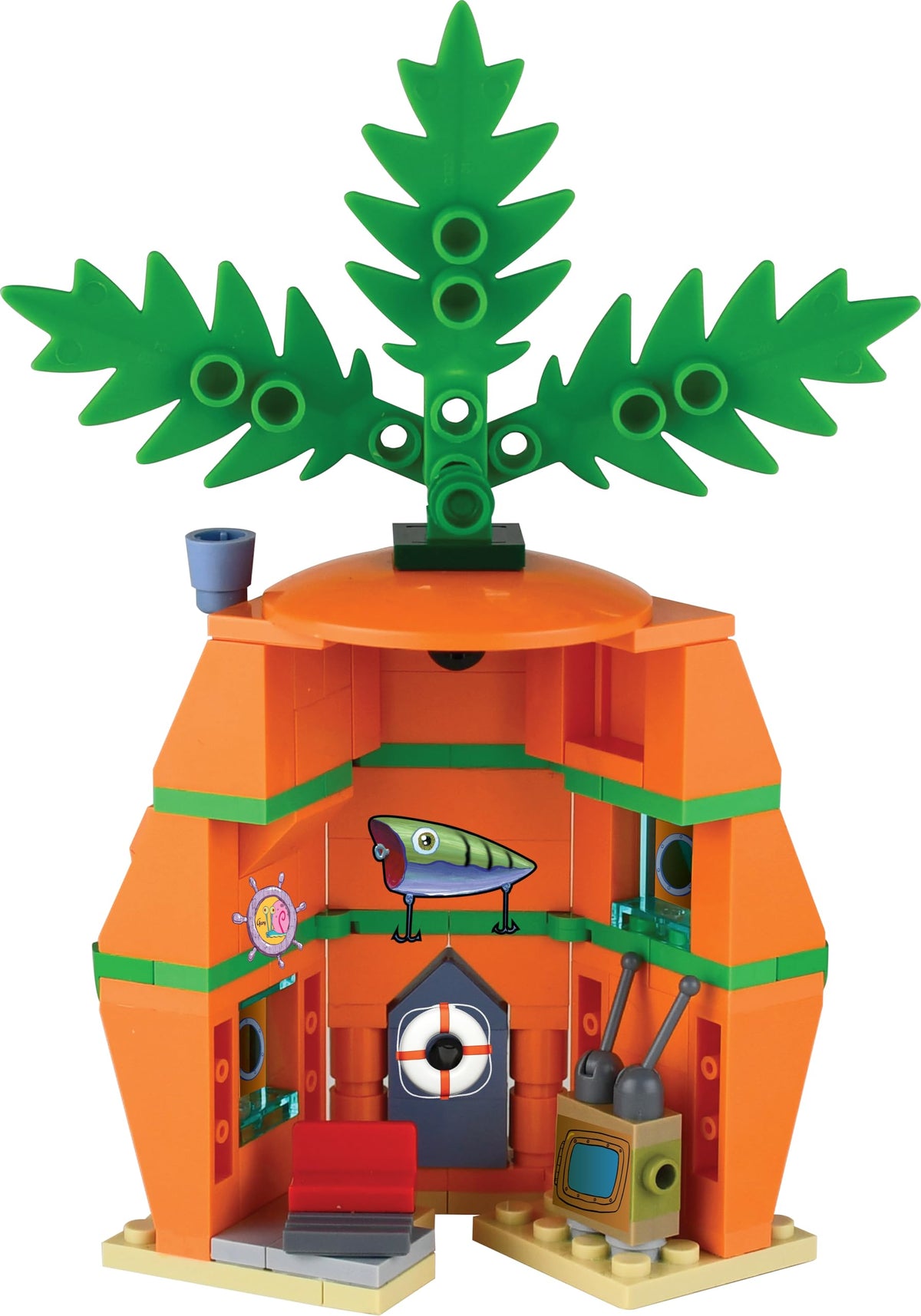 Snap and Switch Spongebob Pineapple House pieces image highlights versatile building action.