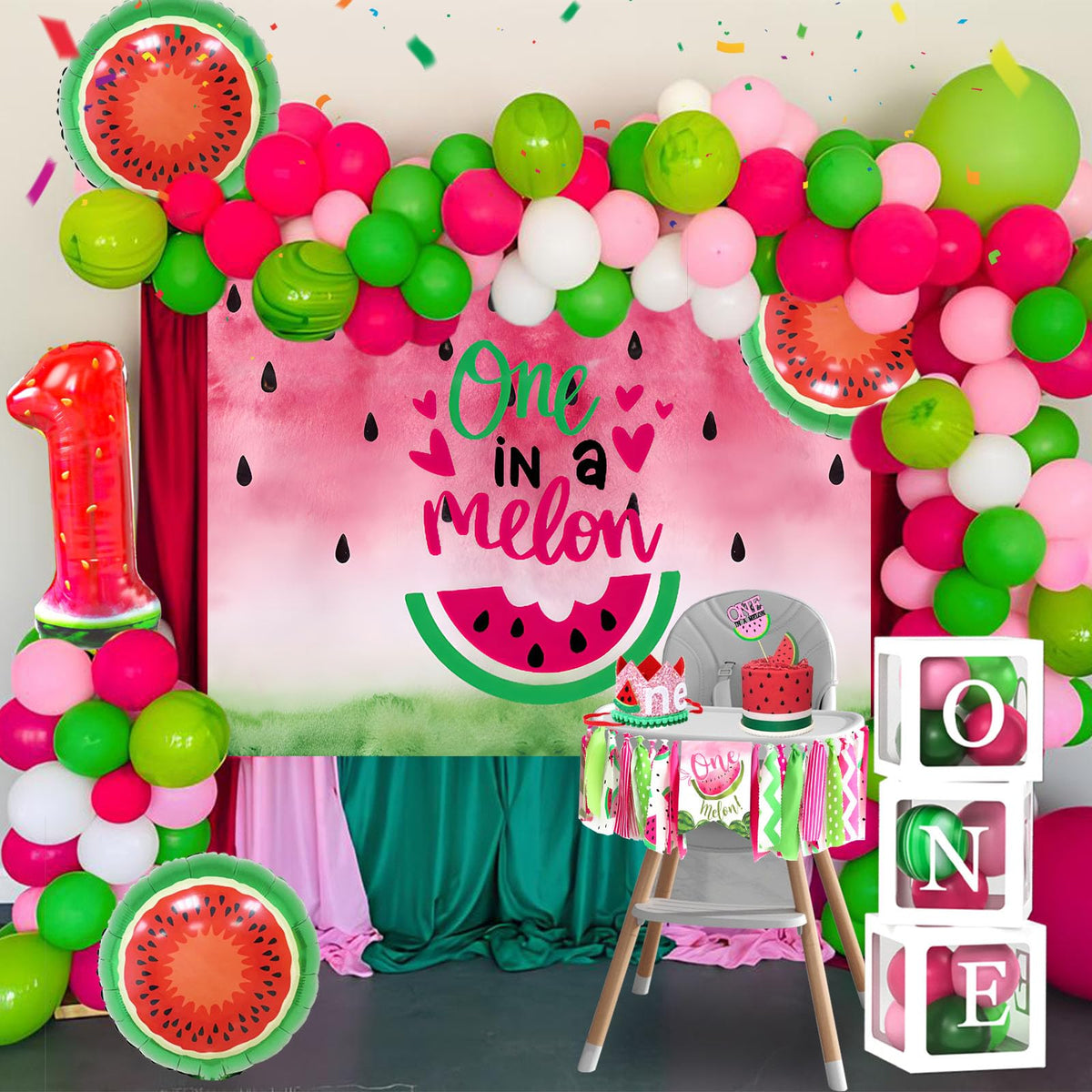SNLN Watermelon crown offers a cute decorative touch.