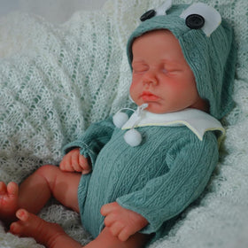 Softmary lifelike reborn baby doll—12-inch size for realistic cuddling and display.