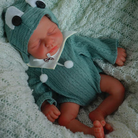 Softmary silicone doll with visible veins—enhances authentic infant realism for immersive play.