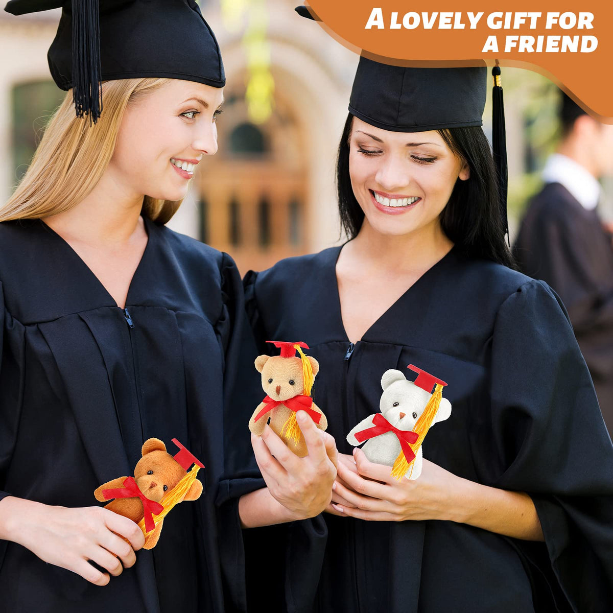 Sotiff graduation-bear pendant for backpack decoration.