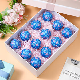 Soulchen stress relief ball doubles as desk decor and focus aid.
