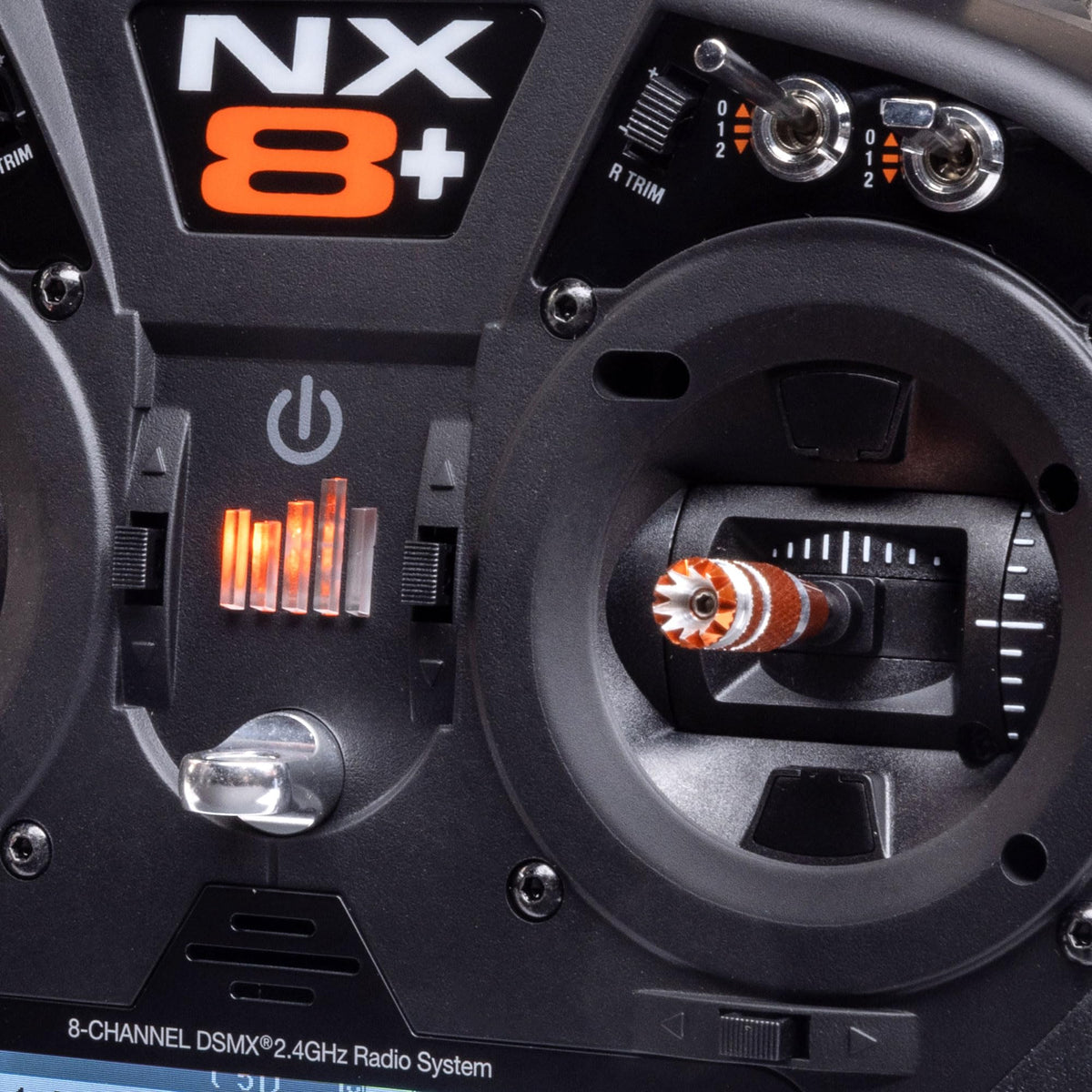 Spektrum NX8+ roller wheel enables quick, intuitive programming.