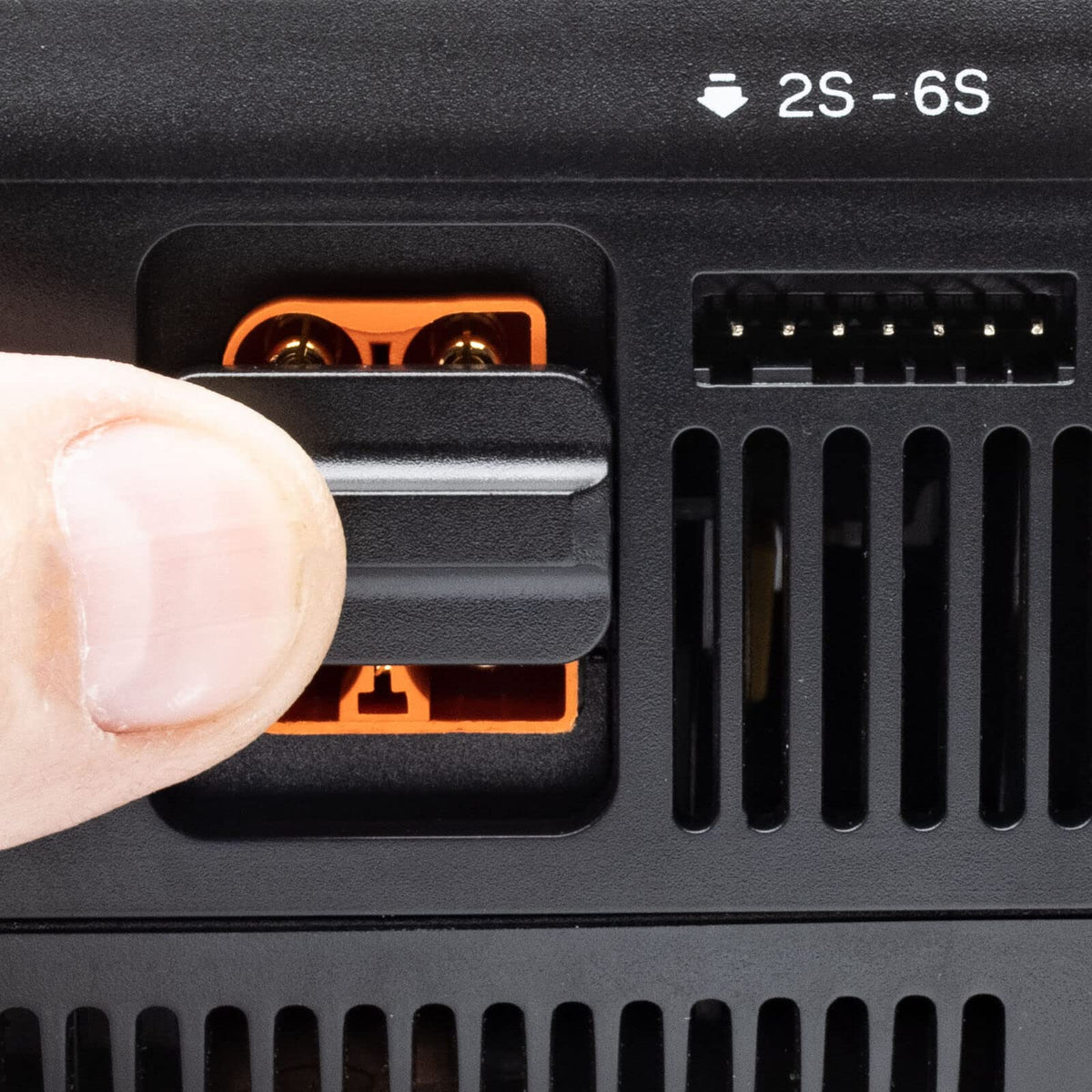 Spektrum S1100 G2 rubber grips for secure plug-in handling