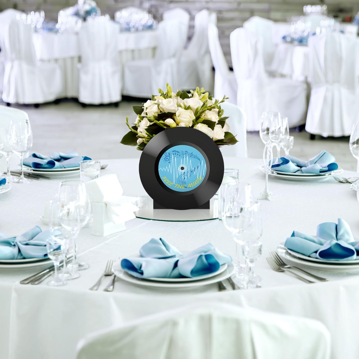 Spiareal retro party decor blends music vibe with floral centerpiece support.