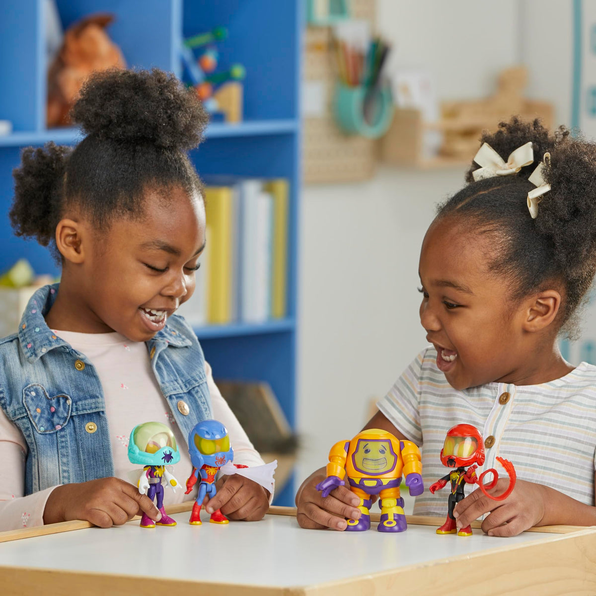 Spidey and his Amazing Friends Ghost-Spider figure supports teamwork adventures