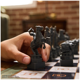 Spin Master Wizarding Chess Ages 8+ suitable for kids and beginners