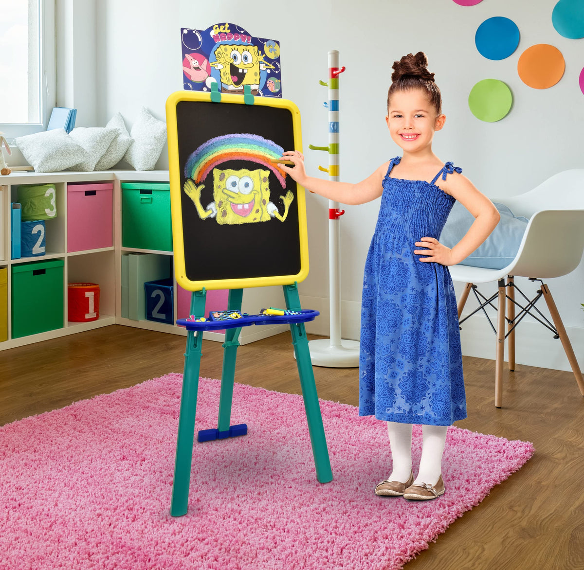 Height adjustable SpongeBob SquarePants easel for seated or standing play