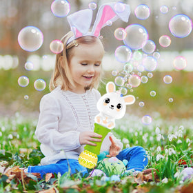 SpringFlower Easter bubble wand makes a charming party favor for Easter egg hunts