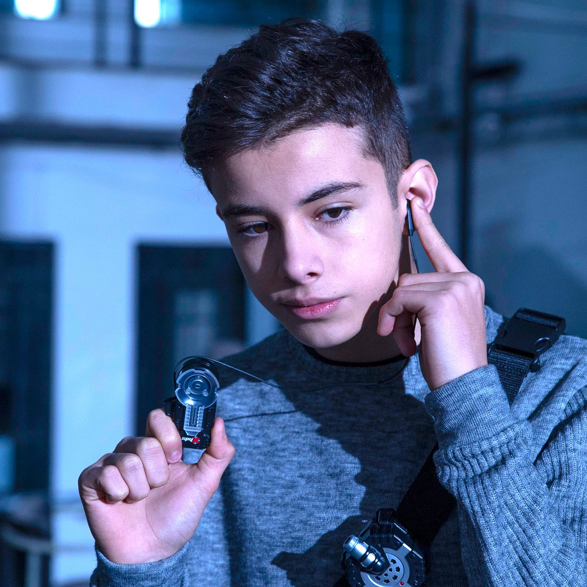 SpyX Invisible Ink Pen enables secret messages during imaginative investigations.