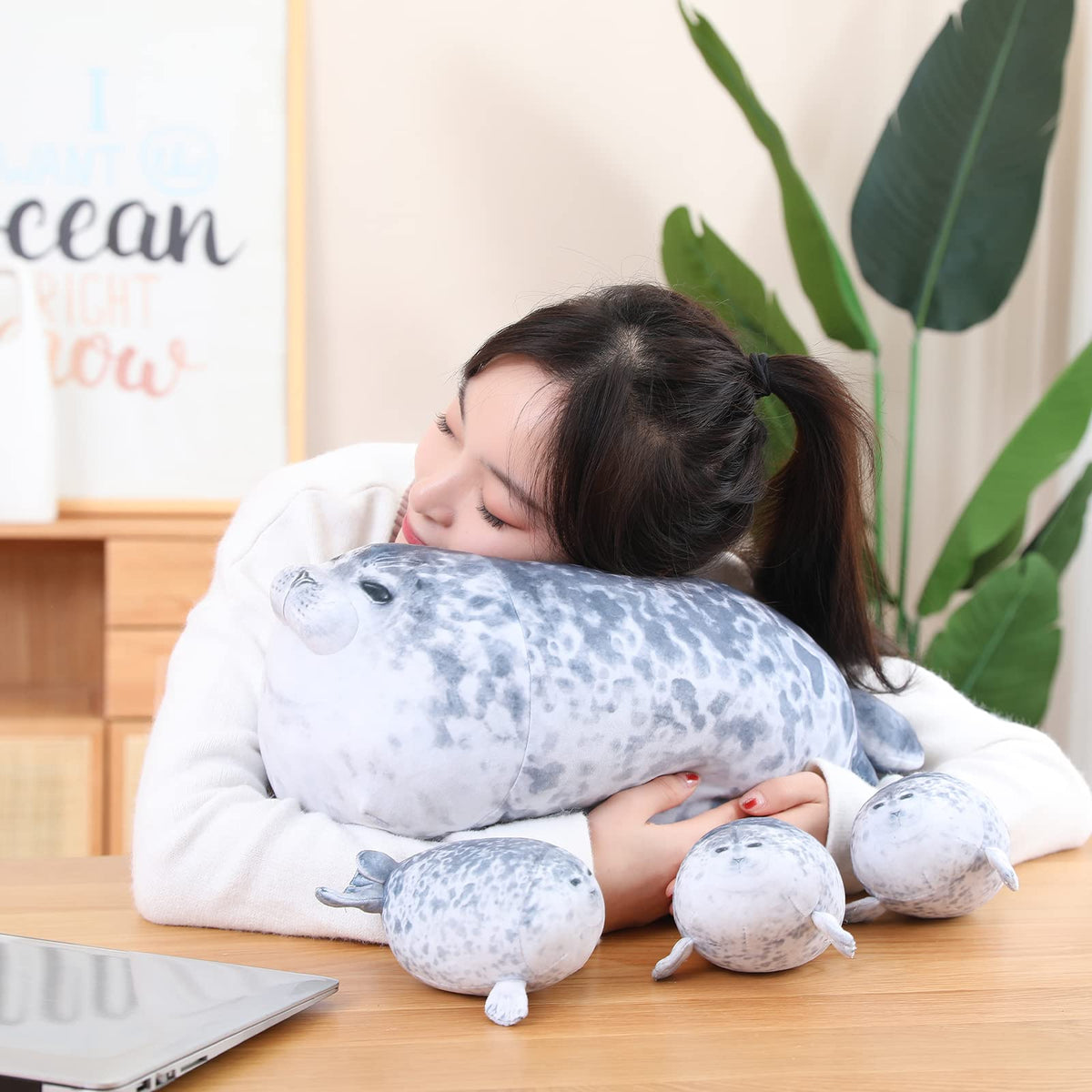 SQEQE chubby seal pillow baby-seal-1 ready for interactive storytelling.