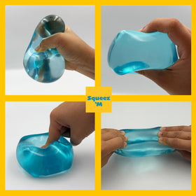 Squeez'M big block cube tear-resistant shell for durable, long-lasting play sessions.