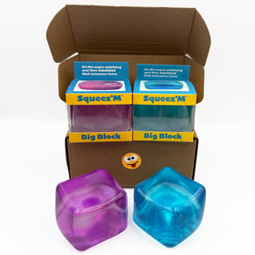 Squeez'M Premium Big Block cube front view enhances tactile engagement and focus