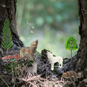 Sratte woodland diorama ideas for shelf displays and party decor