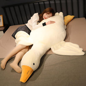 Srutirbo giant goose plush 62-9in hugging feature with soft skin-friendly fur.