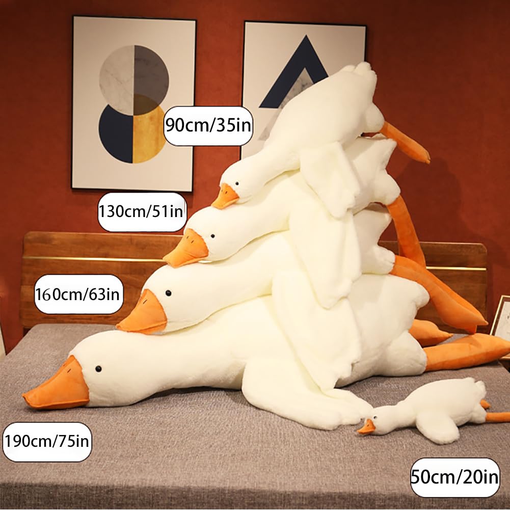 Srutirbo goose plush fabric closeup shows skin-friendly softness.
