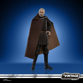 STAR WARS Count Dooku Vintage soft cape adds authentic presentation.